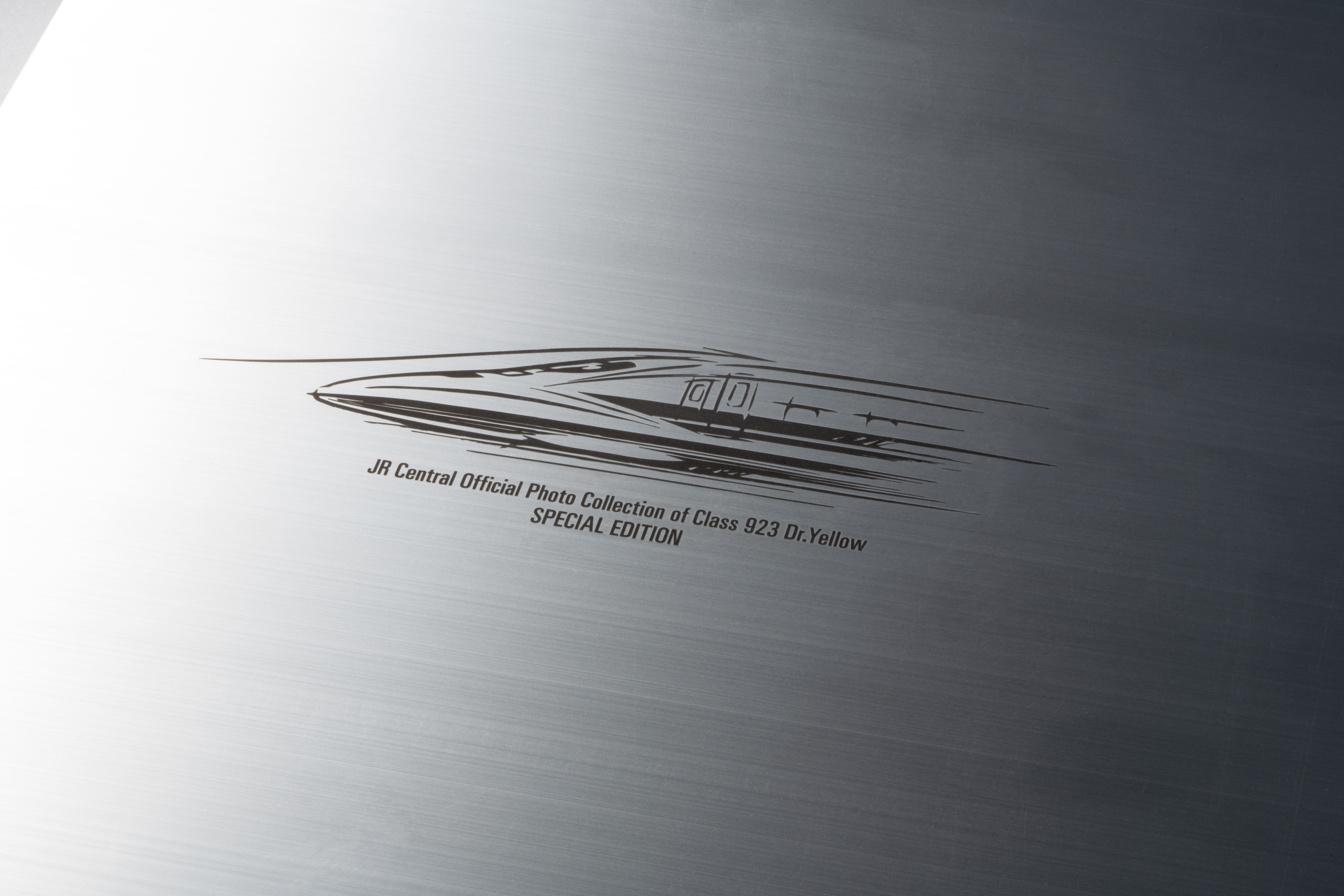 【T4再生アルミケース付き・限定923セット】ありがとうT4　JR東海公式 923形ドクターイエロー引退記念写真集　Special Edition 写真集＋T4再生アルミケース
