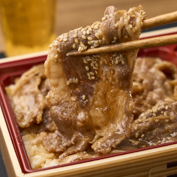 炭火焼牛カルビ重【新大阪駅受取】 【新大阪駅】