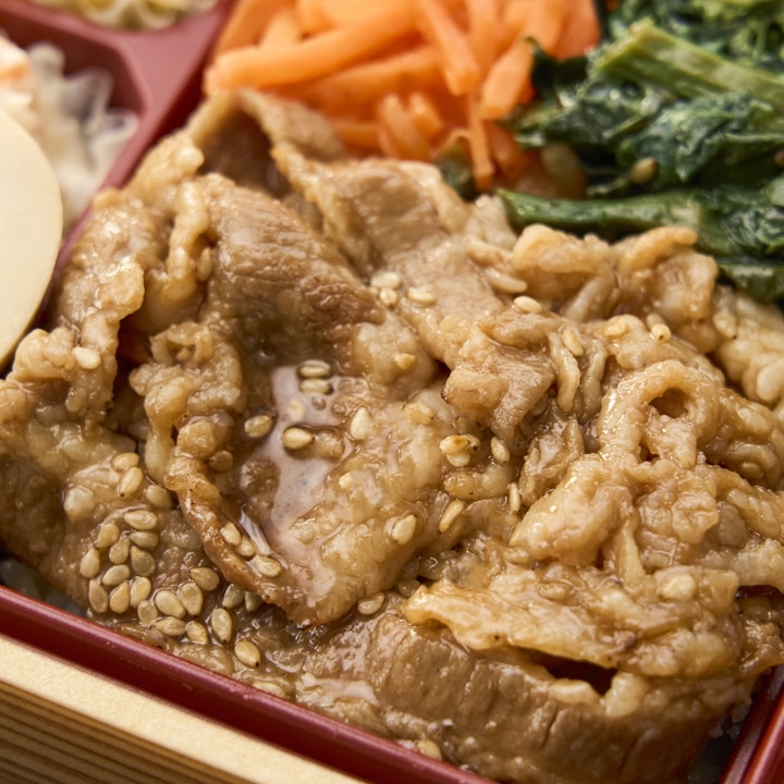 炭火焼牛カルビと牛すき煮重【東京駅受取】