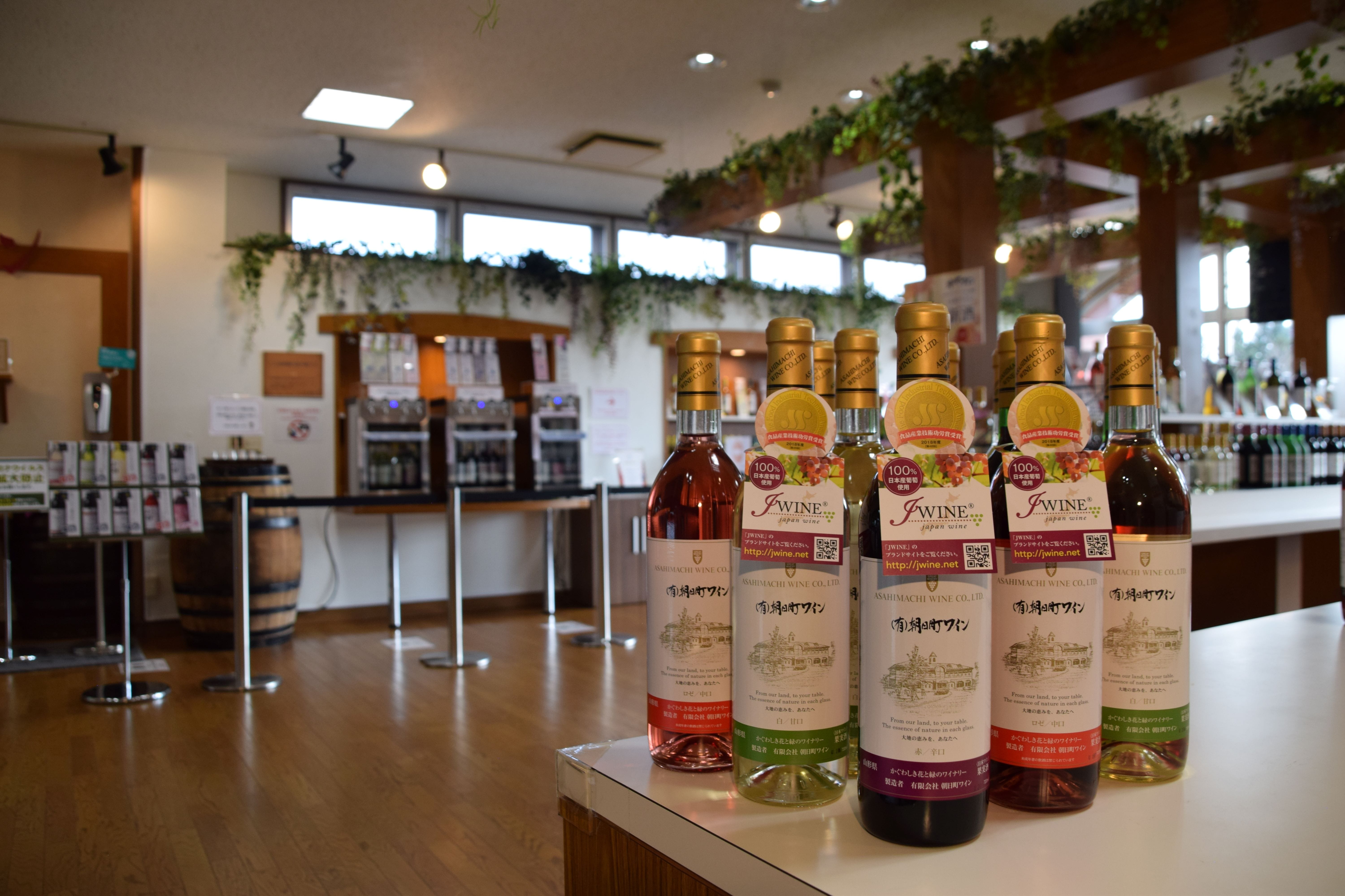 【送料込み】【山形県】朝日町 スパークリング デラウェア辛口白 750ml（朝日町ワイン）