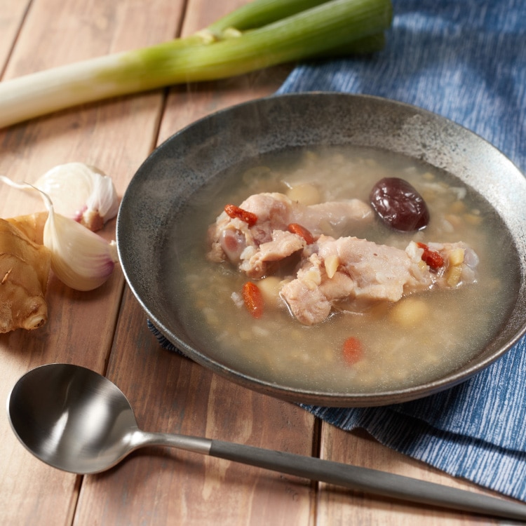 【送料込み】【兵庫県】＜料理家桑折敦子＞　伊達鶏手羽元参鶏湯  ※冷凍配送