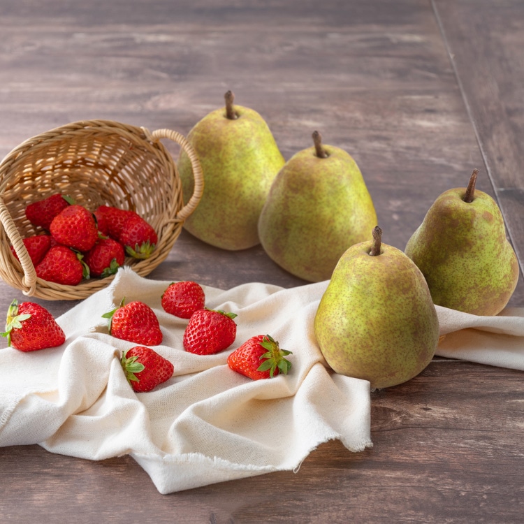 【送料込み】ラ・フランスといちご