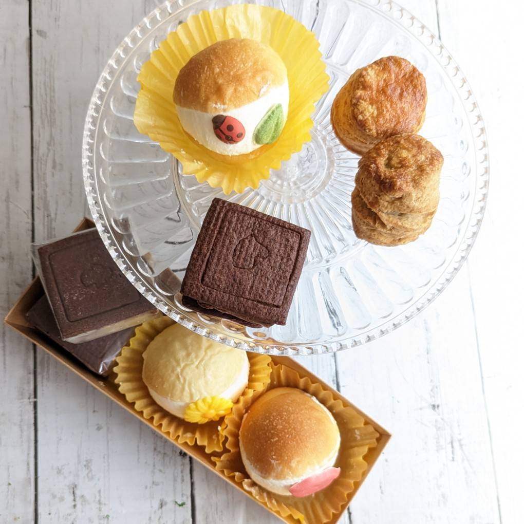 【送料込み】【東京都】お菓子の箱 小(ミホパンポップケーキ) ※冷凍配送