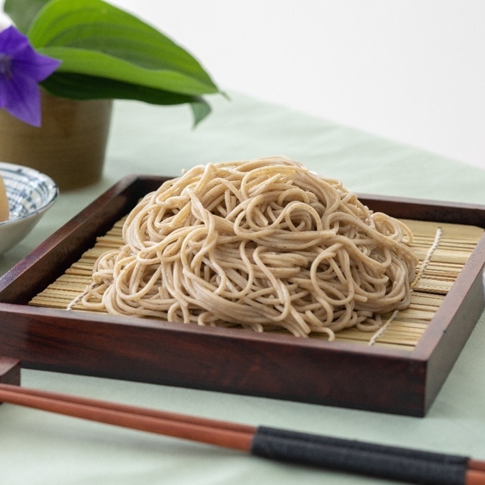 【送料込み】【長野県】開田産石臼挽き蕎麦【侘】8食（霧しな）
