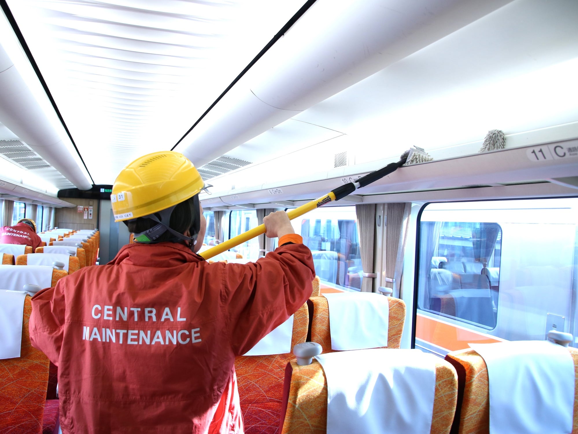 【中途採用・契約社員】在来線車両清掃スタッフ（名古屋車両事業所）