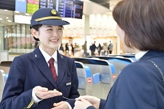 【2028新卒採用】東京駅・品川駅での駅営業職