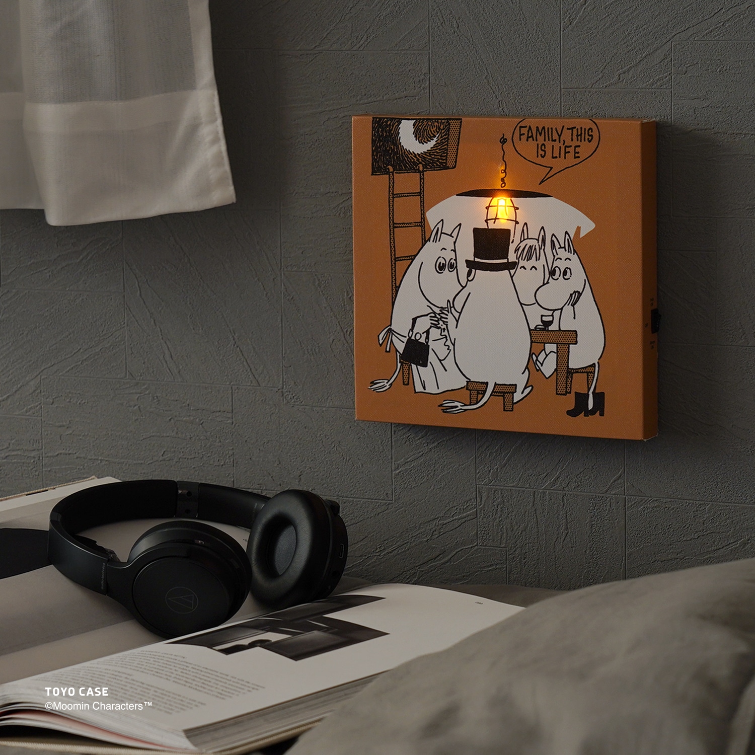 LEDキャンバスアートムーミンシリーズ　YELLOW YELLOW