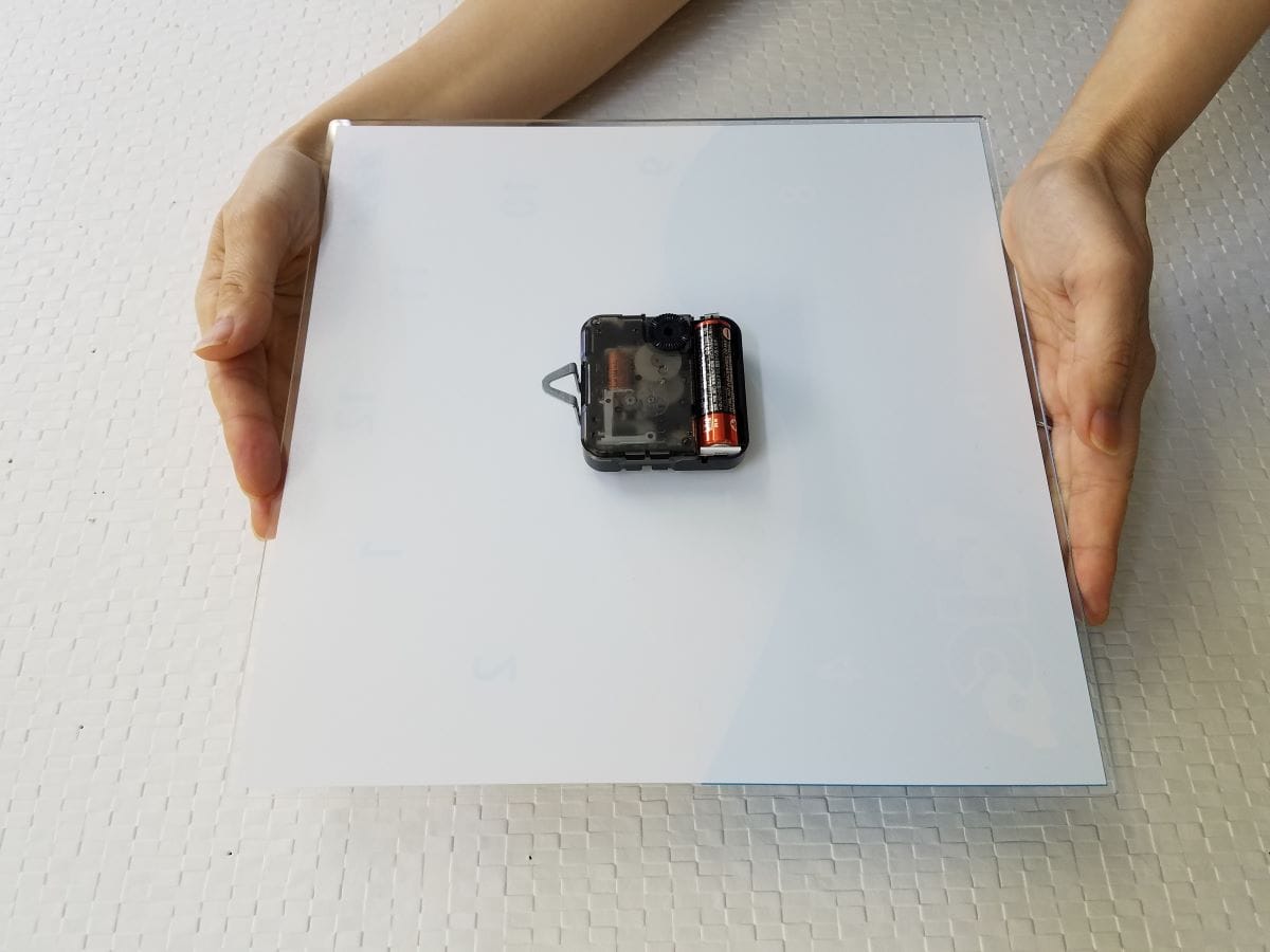 JR東海　TOICAのひよこ アクリルウォールクロック（壁掛け時計）カード柄