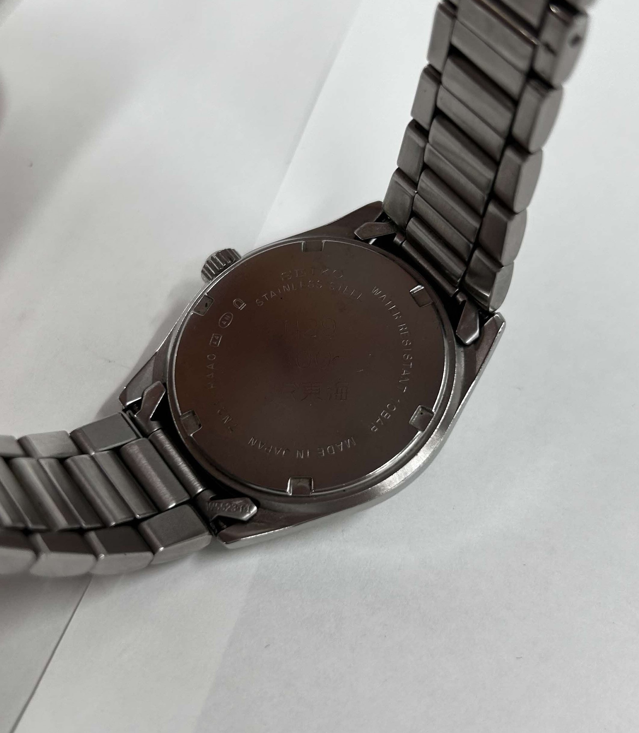 アナログ腕時計【3】