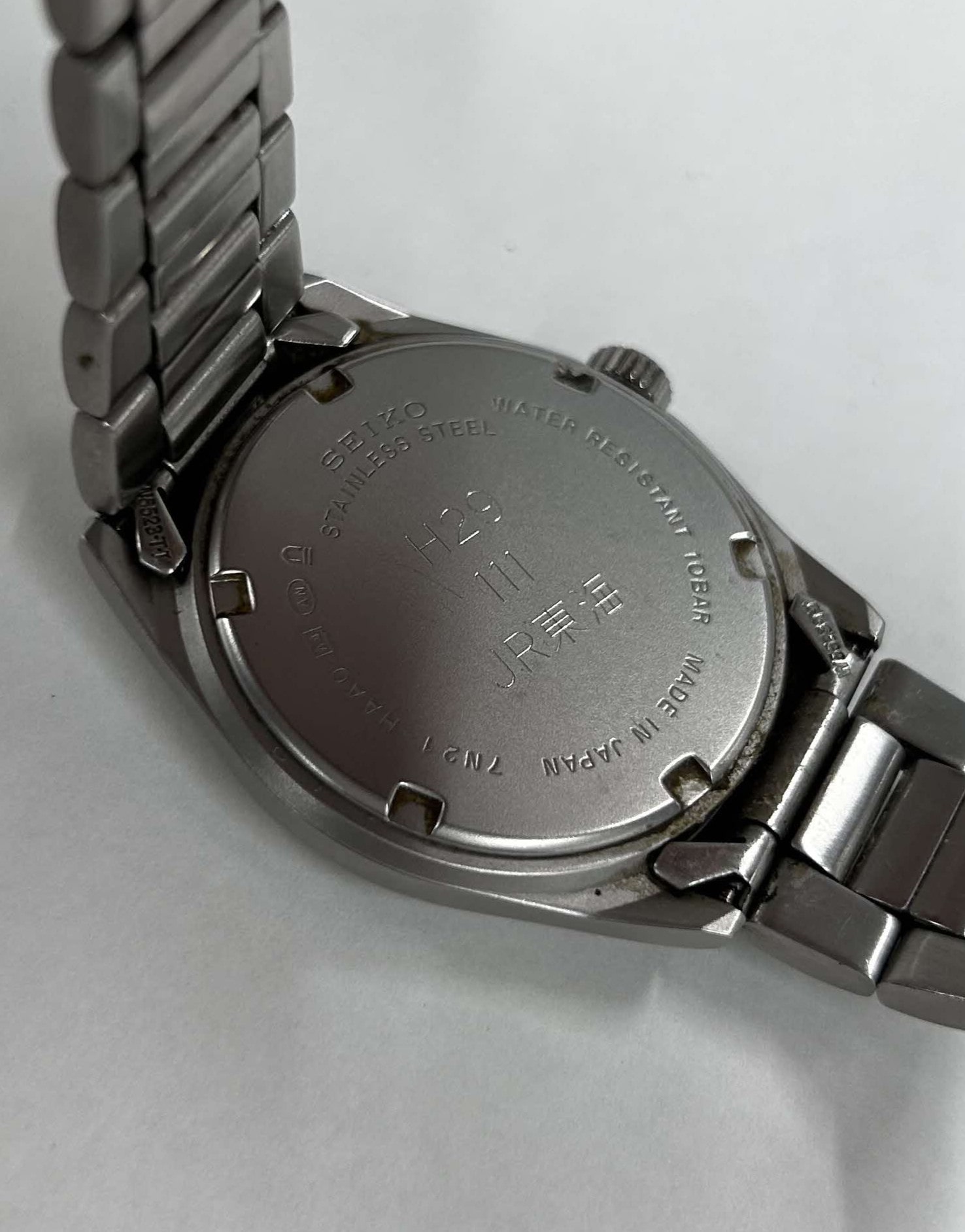 アナログ腕時計【5】