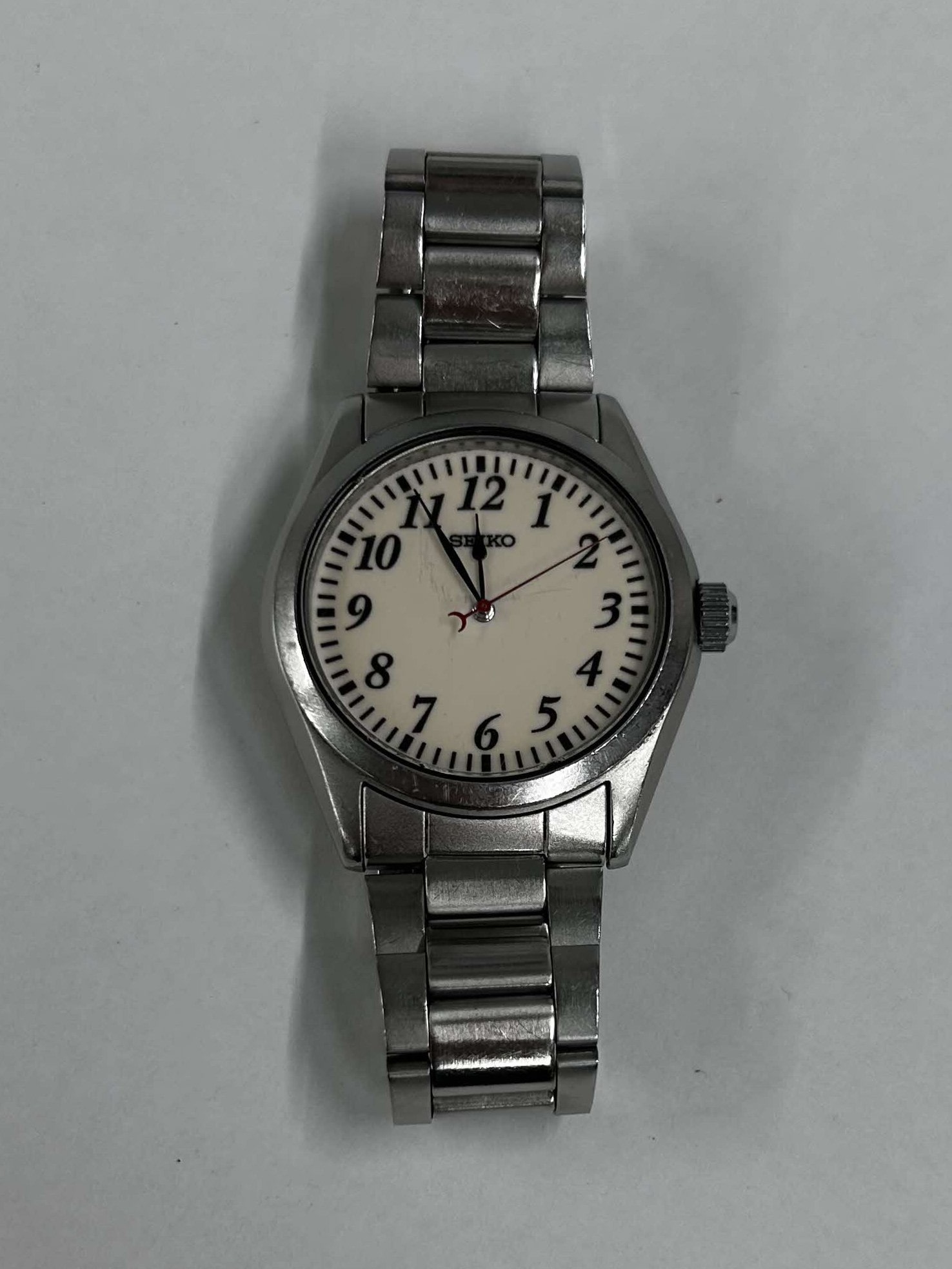 アナログ腕時計【10】