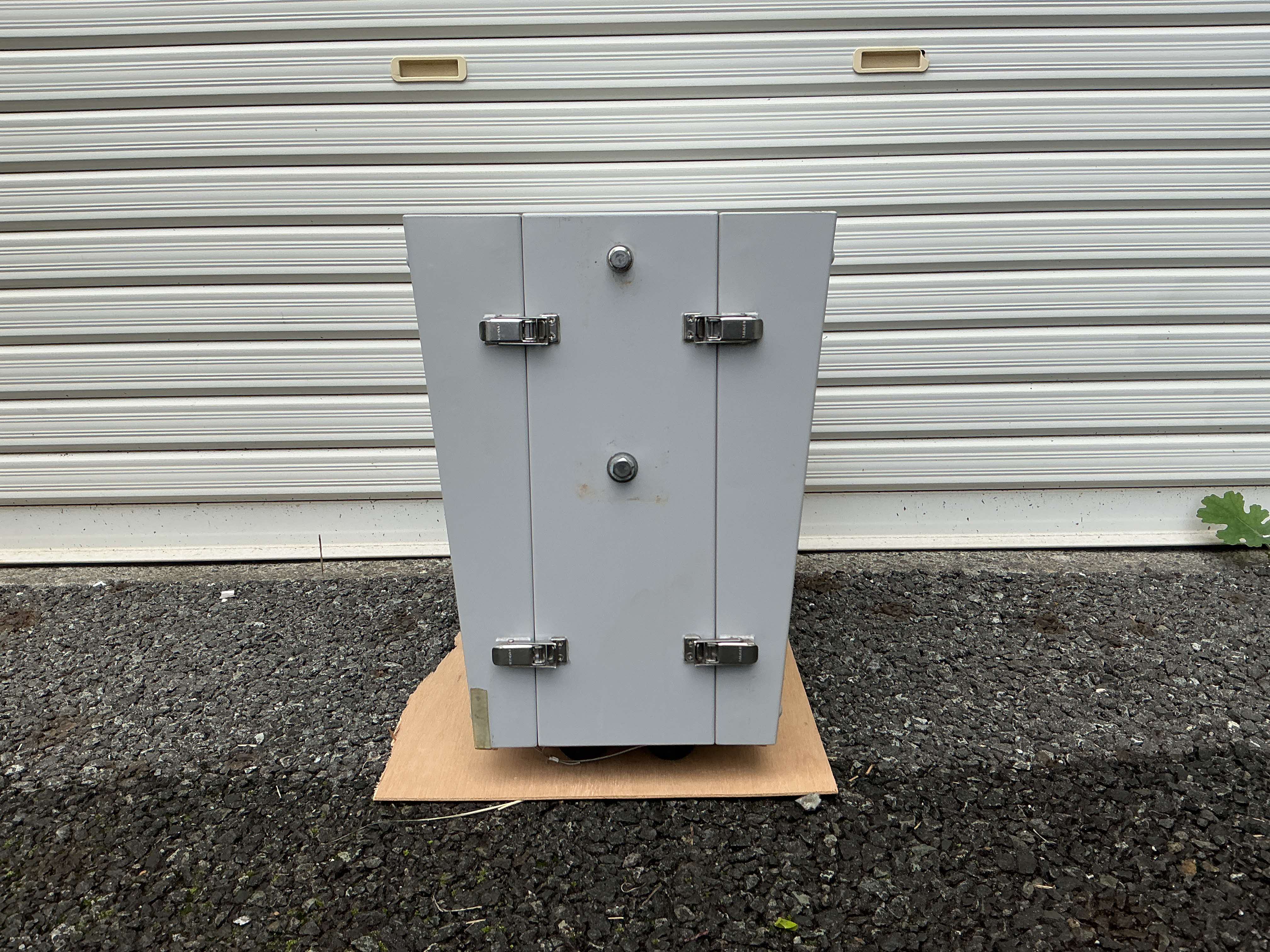 き電入切標（三島車両所）金具なし　※不動品