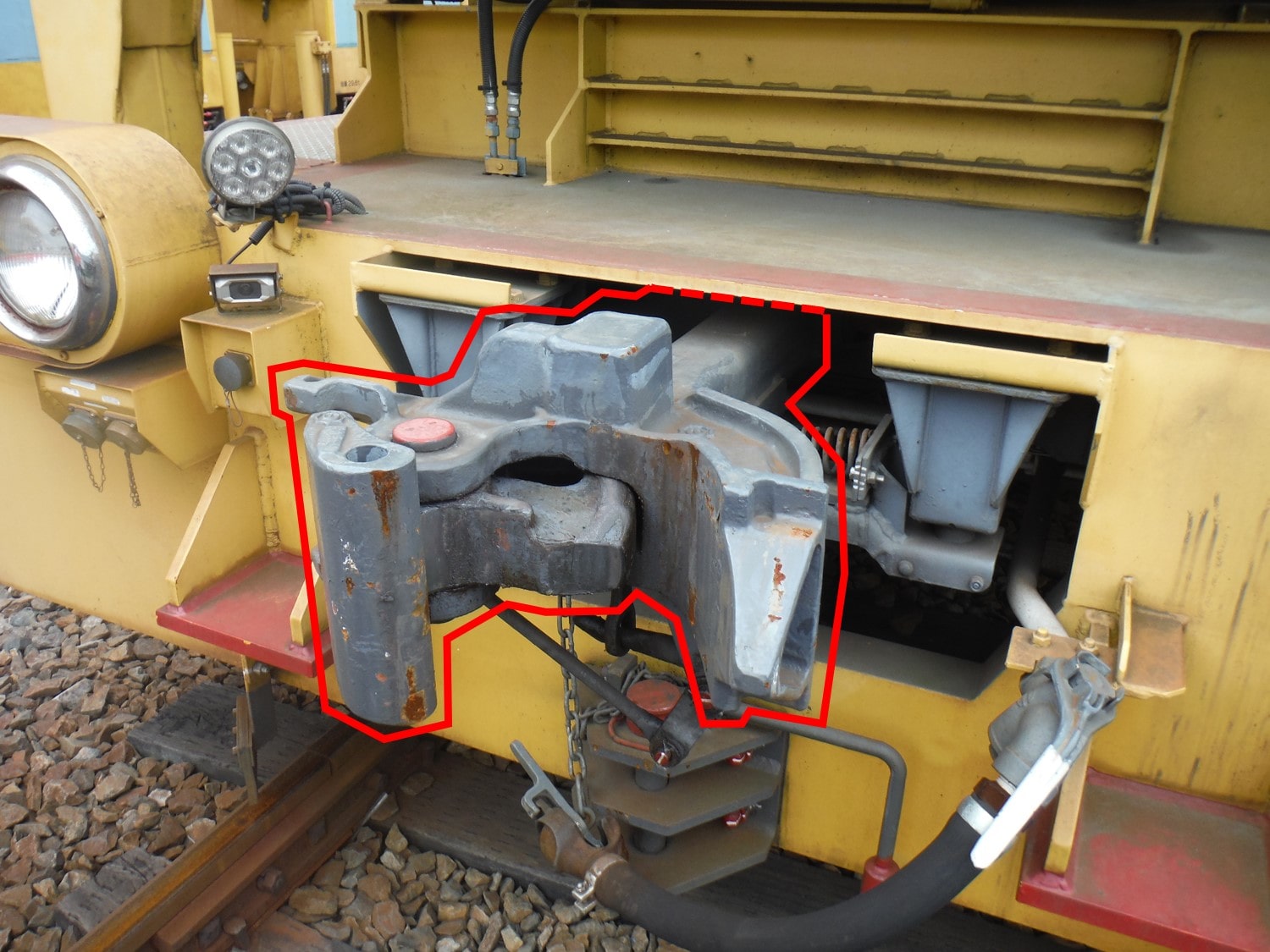 電力保守用車　連結器